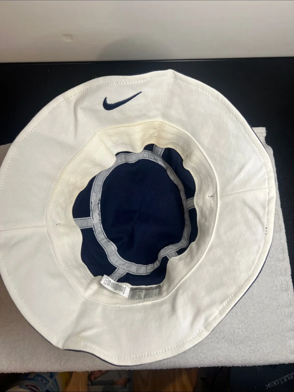 Nike navy bucket